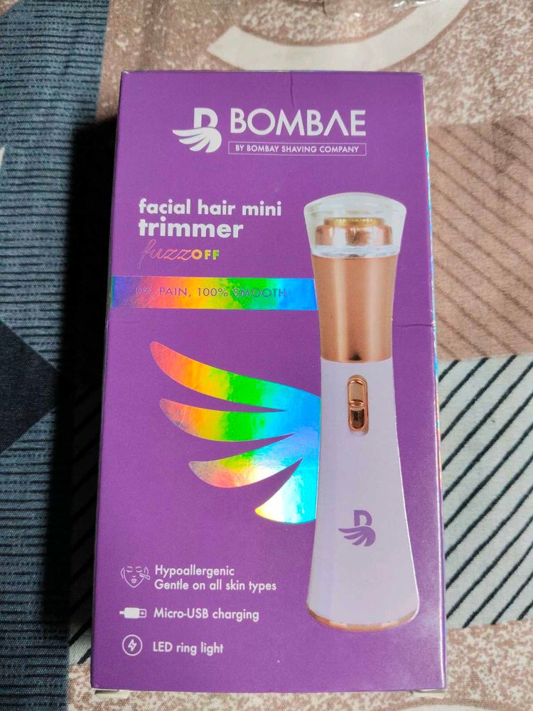 Bombae fuzzoff mini face trimmer for women