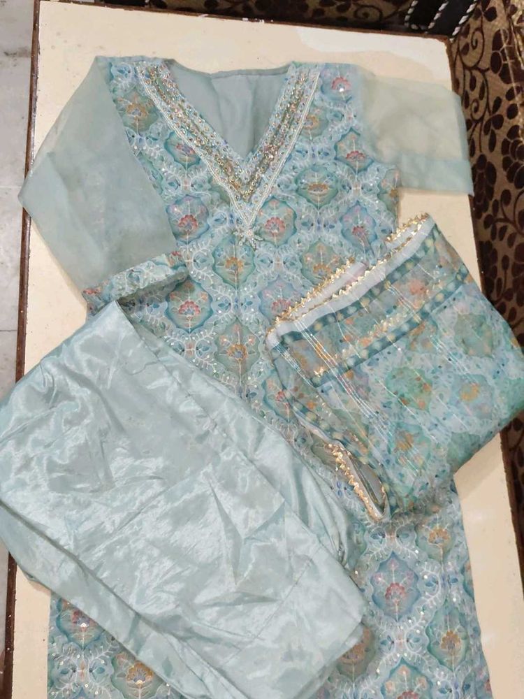 Embroidered Kurta Set