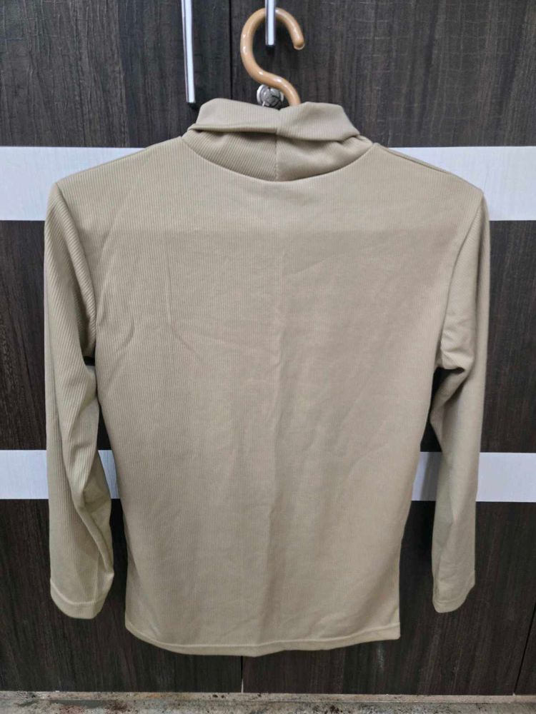 Stylish Turtleneck Top