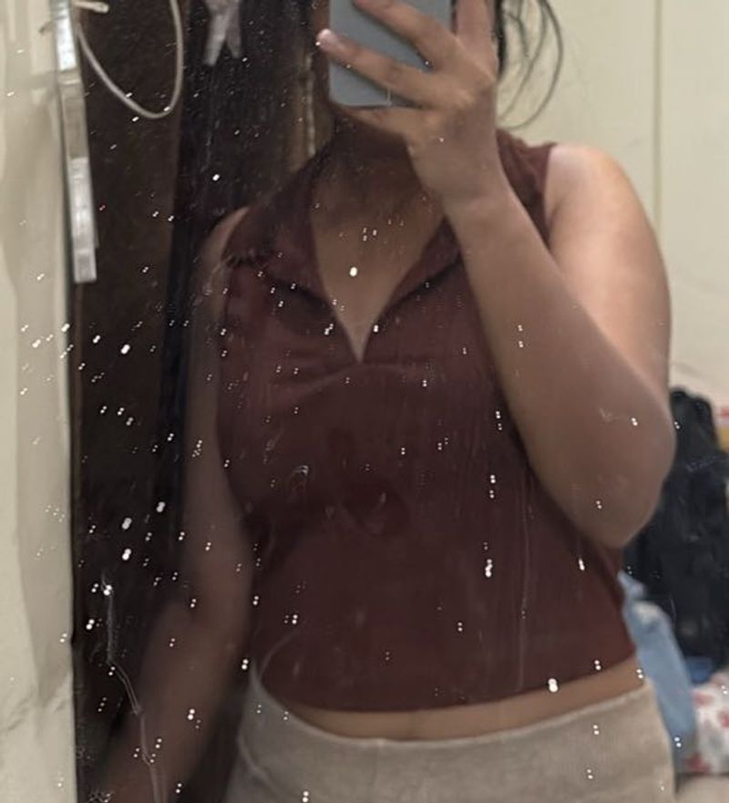 Collared Sleeveless Top