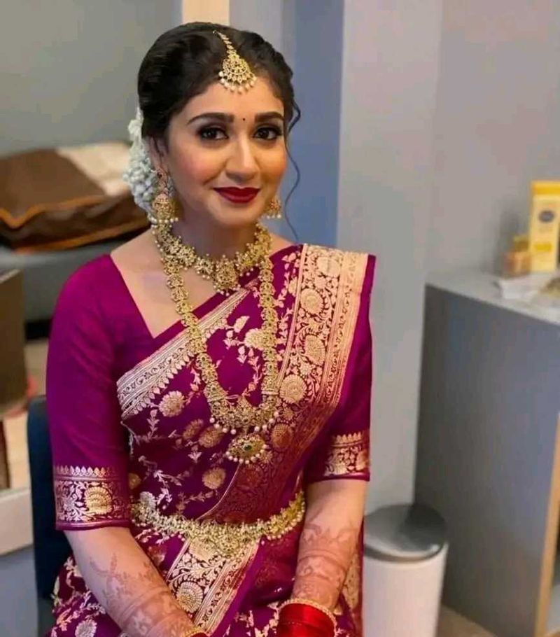 Women  Sari