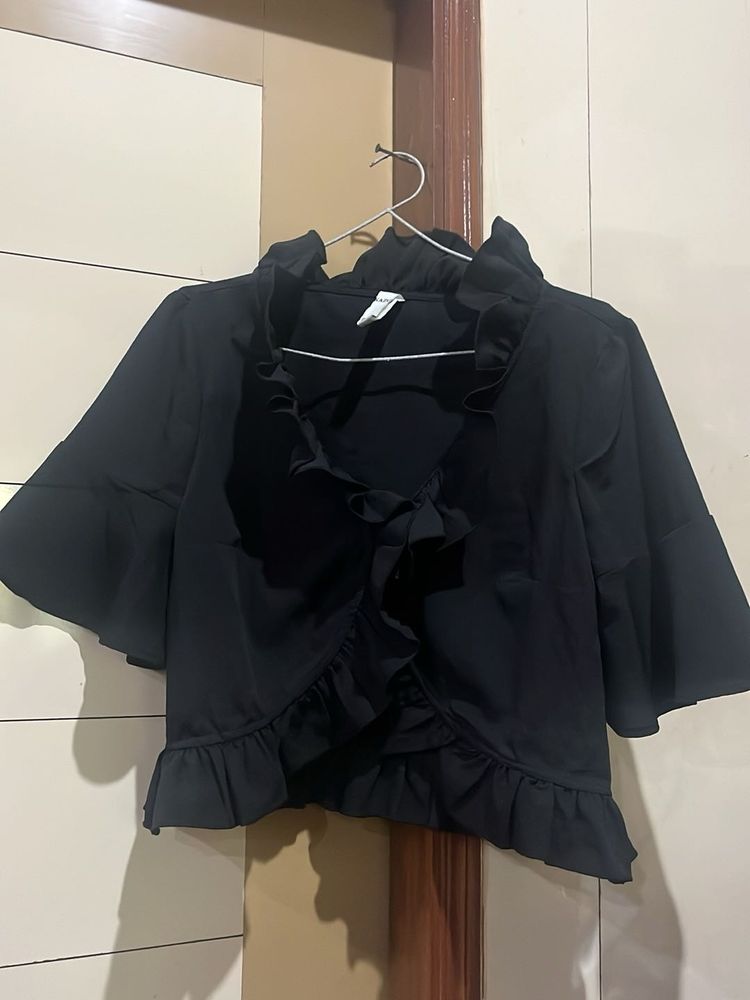 Kazo Ruffled Black Top