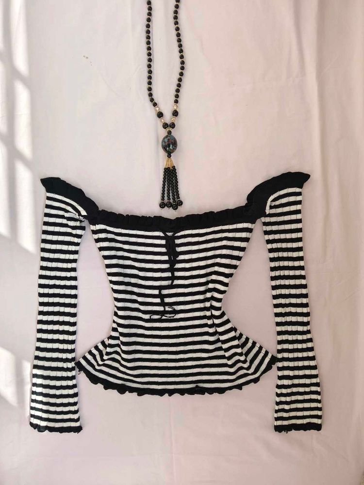 soft-gothic off shoulder top