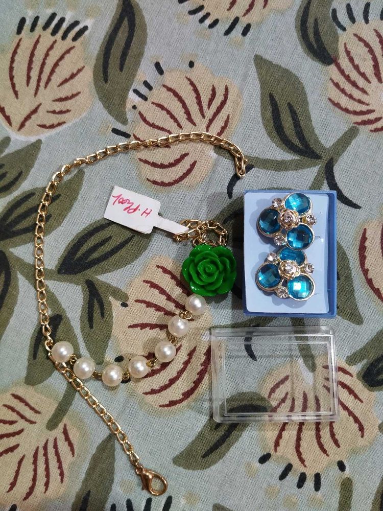 Hand Bracelet With Earings