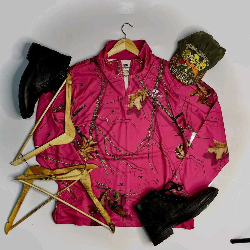 Mossy Oak Pink Camo Pullover