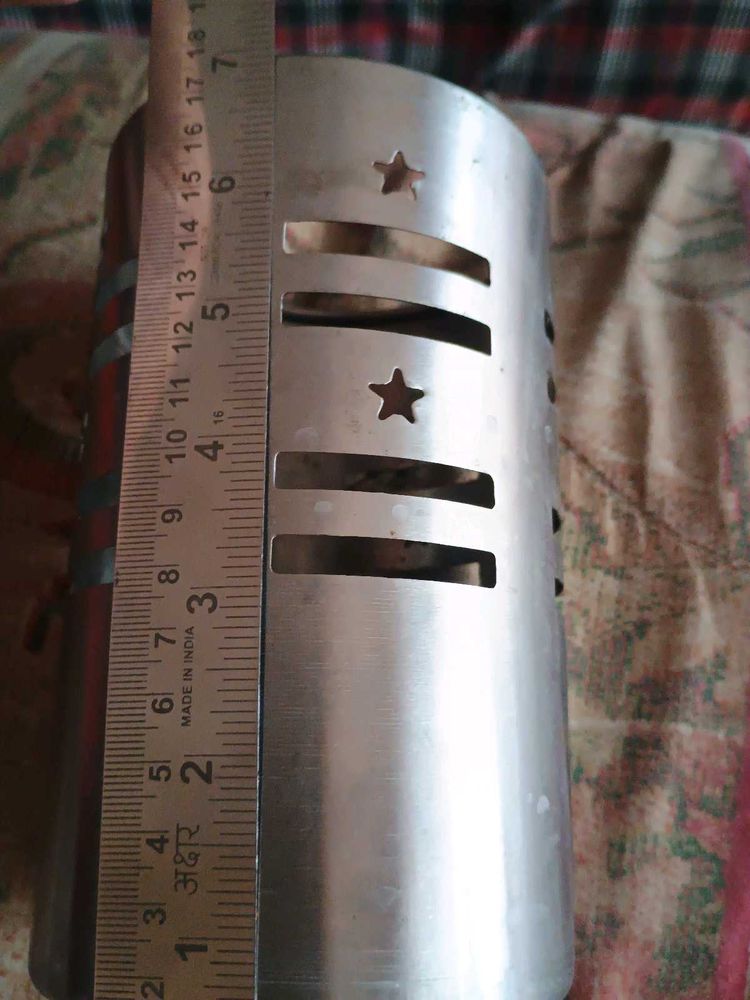 Star Cutout Big Serving Spoons Holder ( In Coins )
