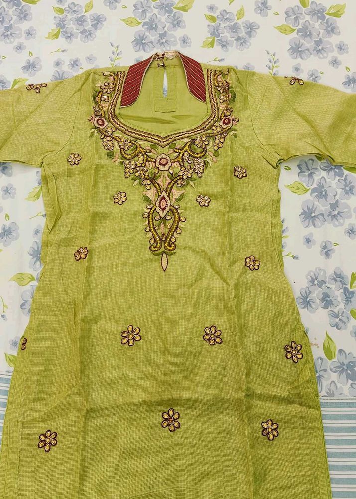Embroidered Green Kurta