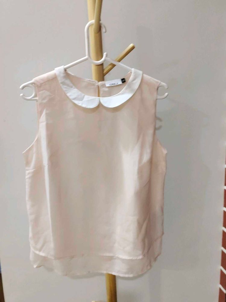 Sleevless Peter Pan Collar Top
