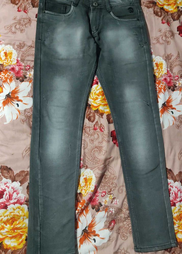 Trendy jeans