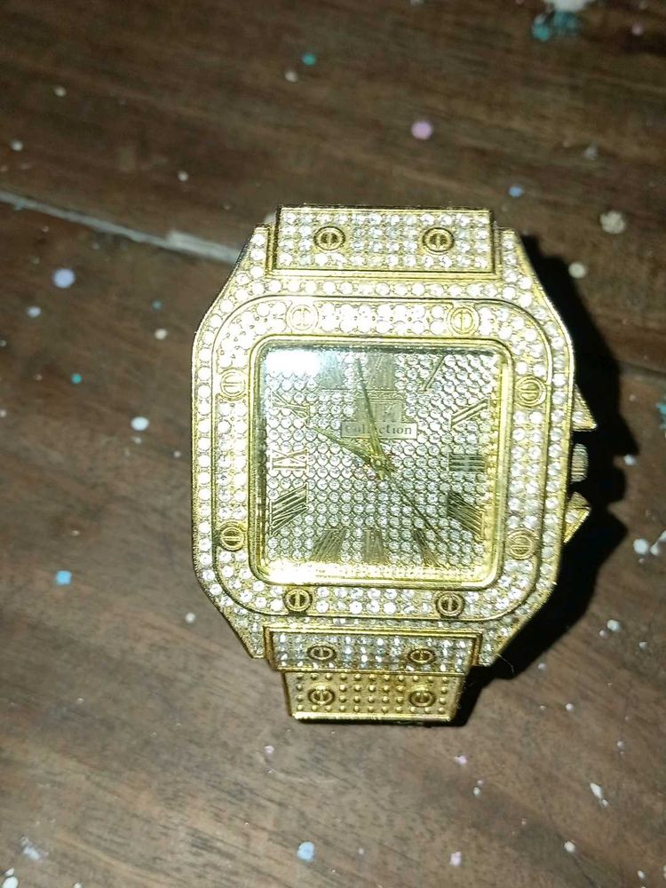 Iced Out Gold Wristwatch brand ✨️