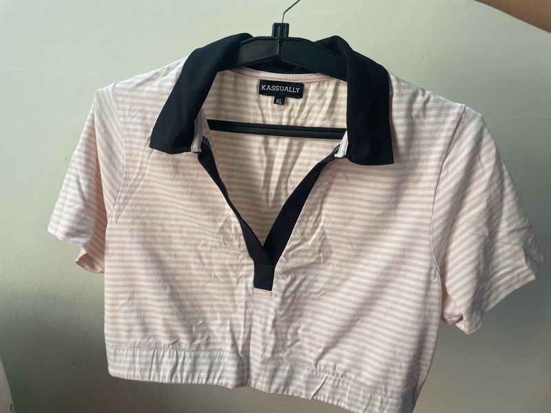 🌸Striped Crop Top with Collar