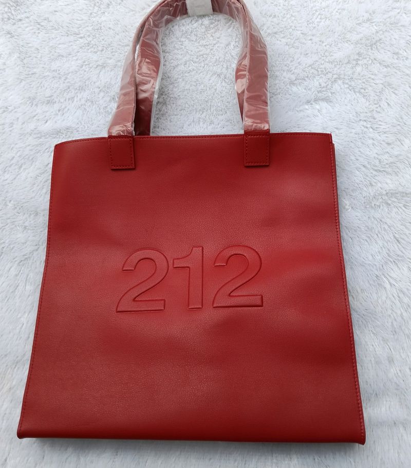 Carolina Herrera Tote Bag ♥️💕
