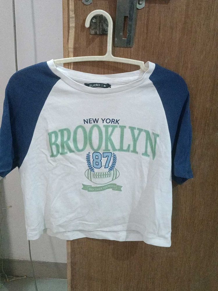 Brooklyn Graphic Tee Size M