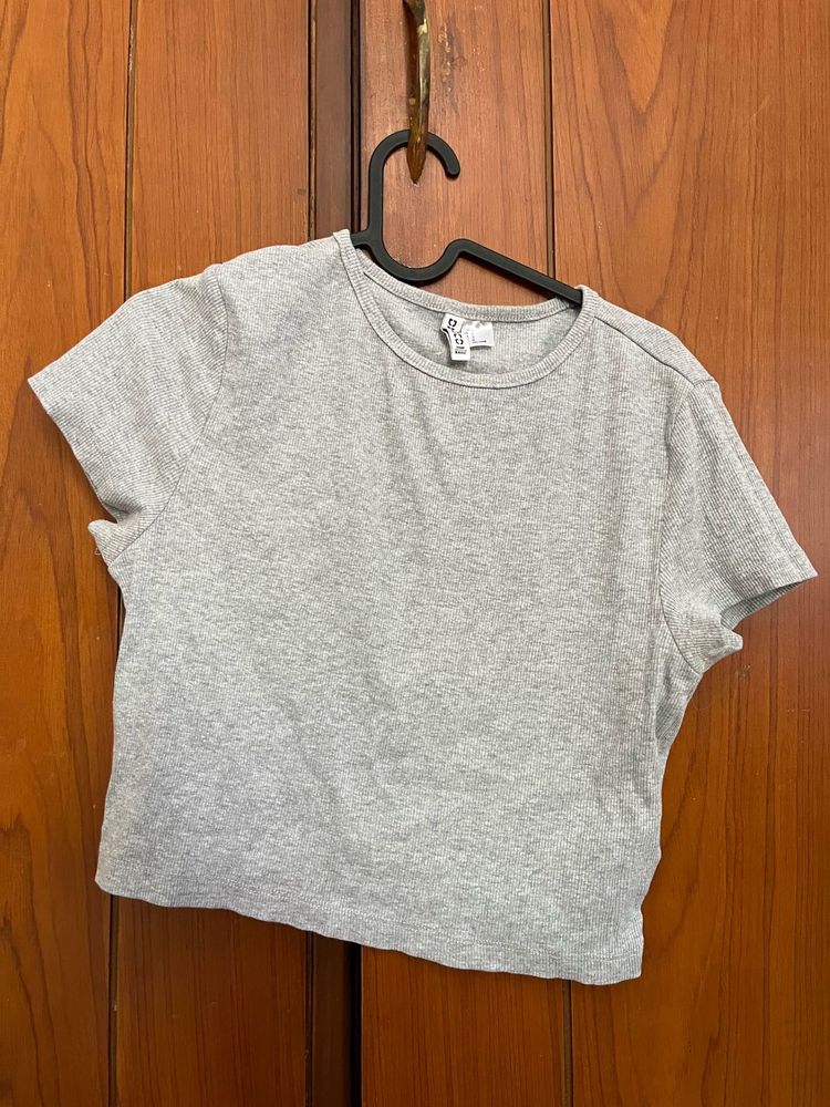 Grey H&amp;M T-shirt