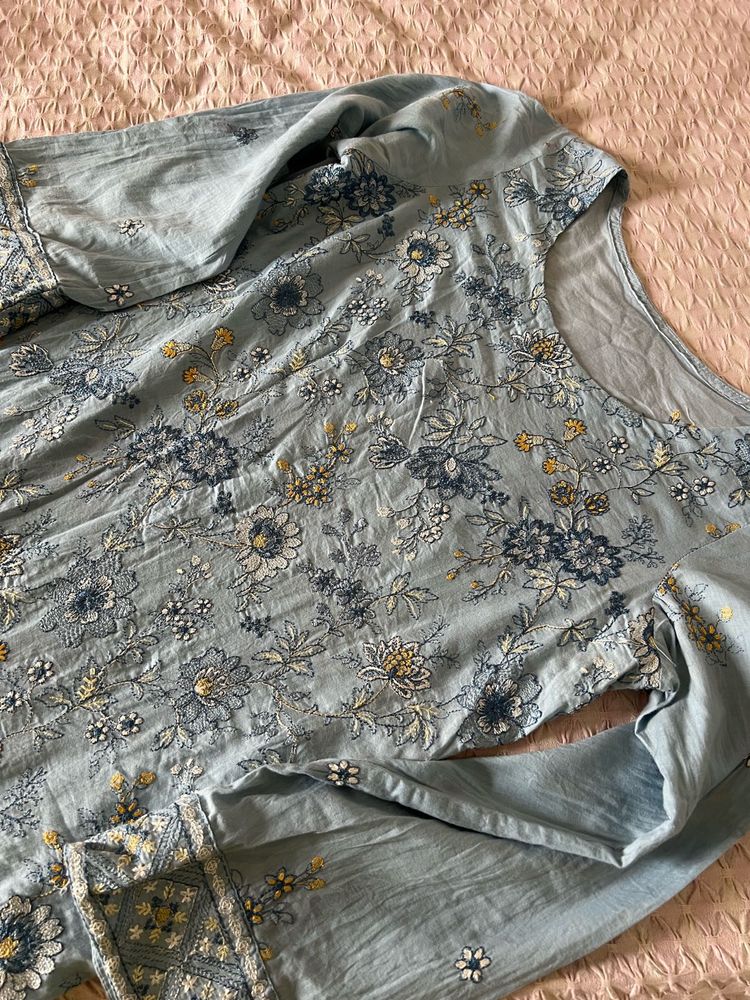 Floral Embroidered Kurta