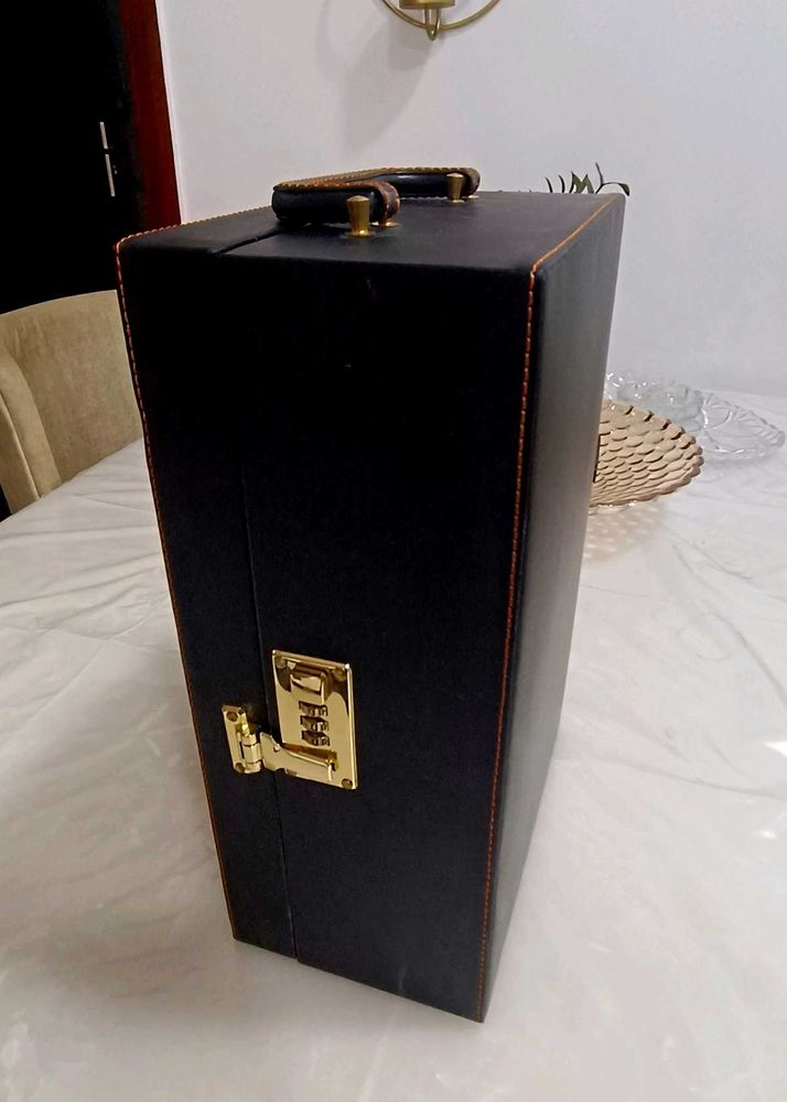 Portable Bar Set.