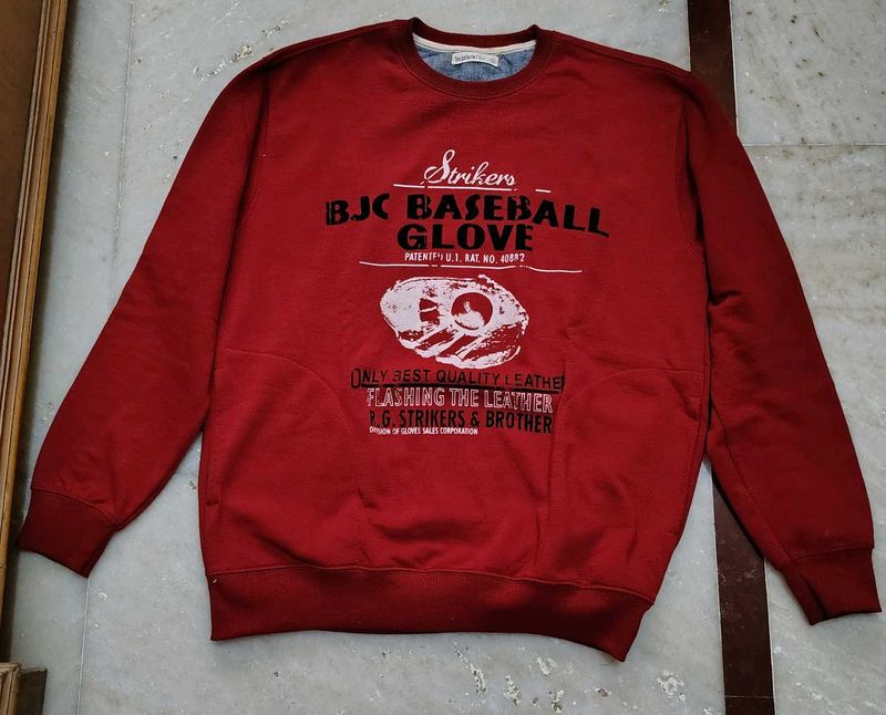 Men&#39;s Red Sweatshirt