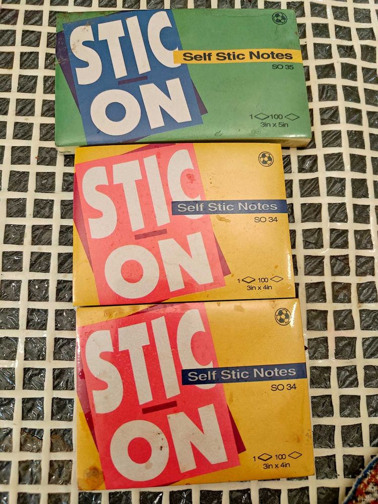 Stick on notepad pack of 3