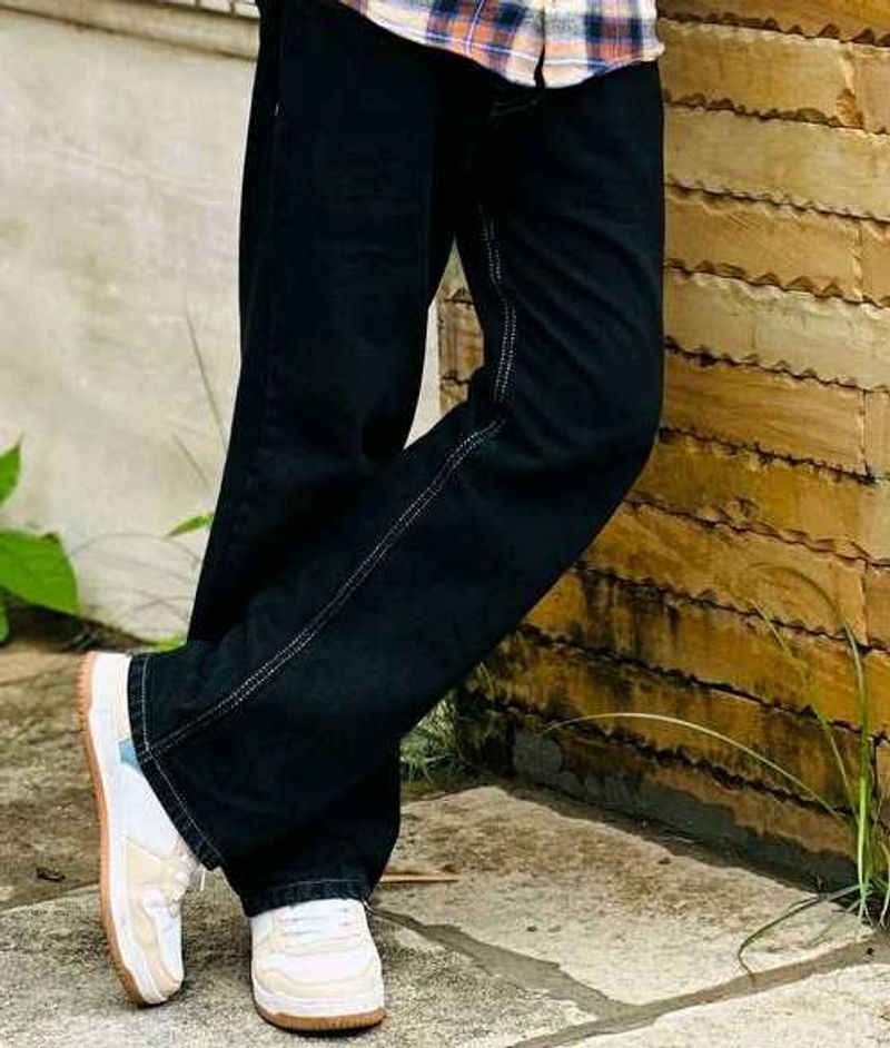Levi&#39;s Black Straight Baggy Jeans