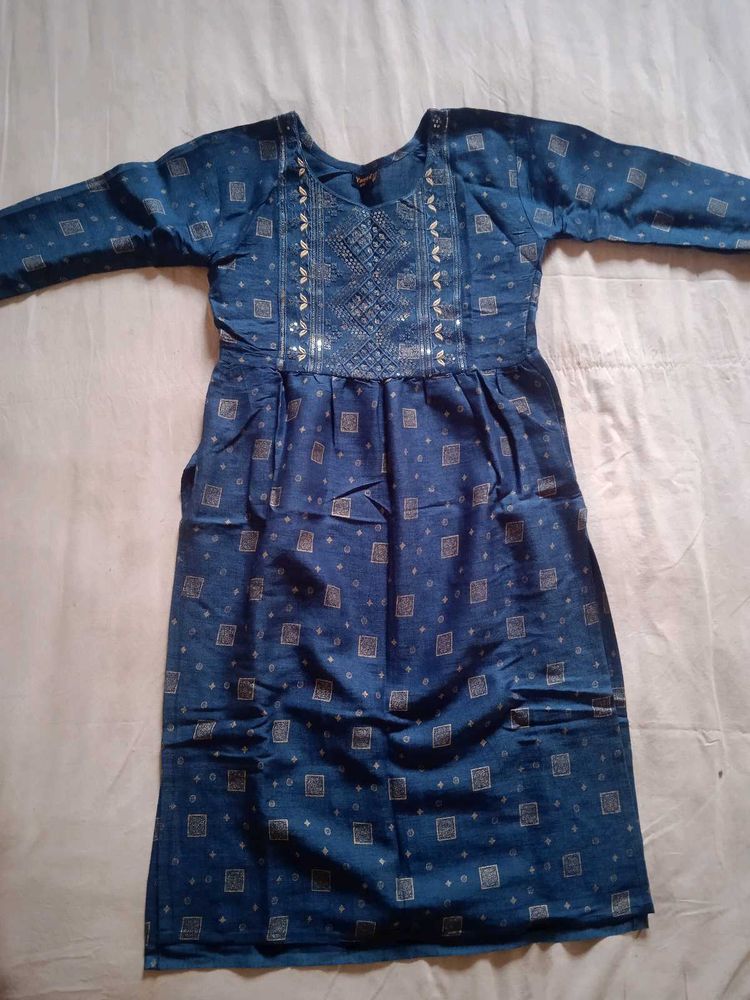 Nayra Cut Kurti