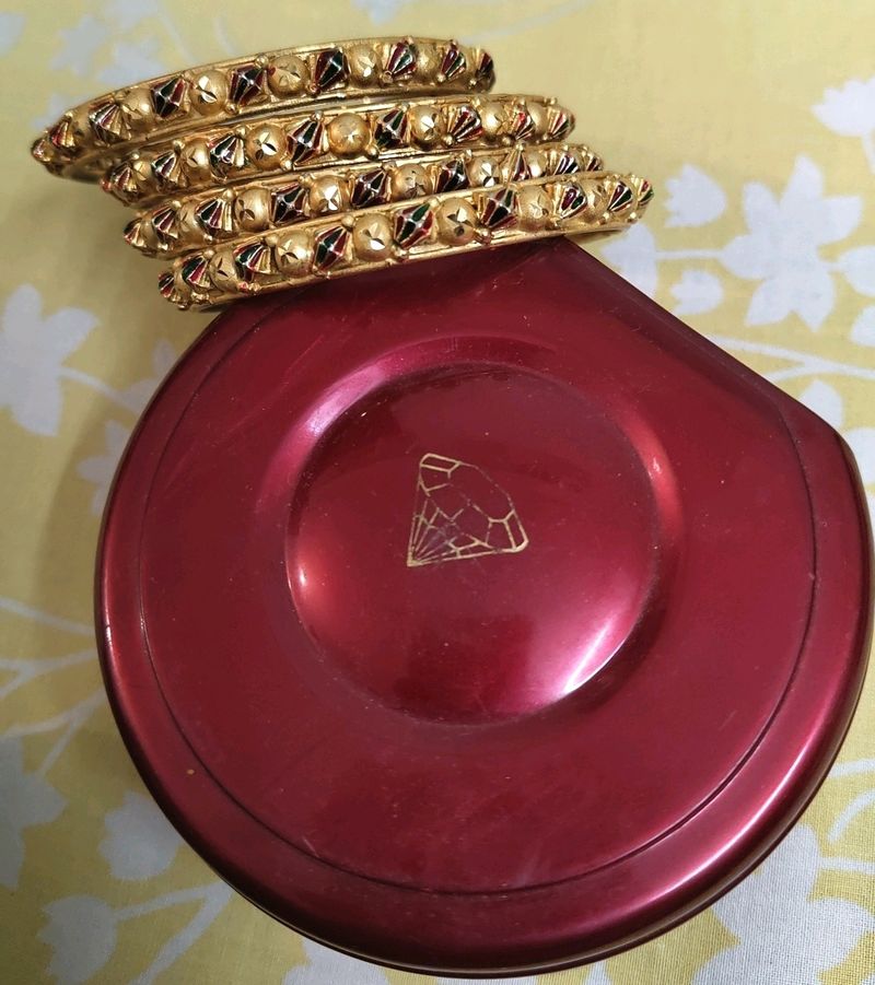 Quality 4 Bangles set, 2.6&#39; Size