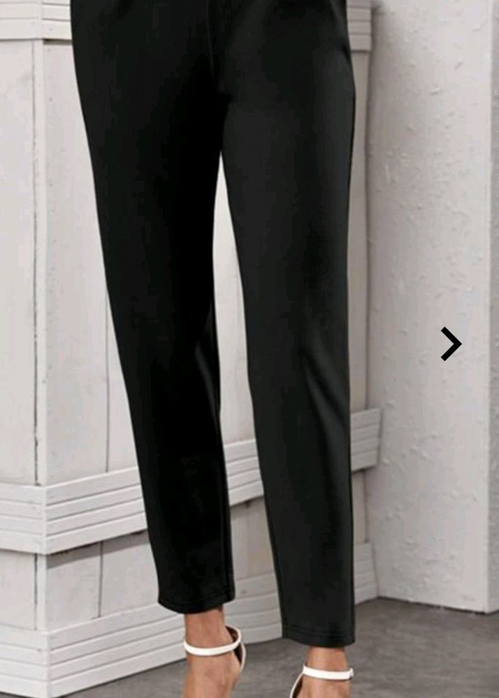 Relaxed Fit Single Pleat Pants