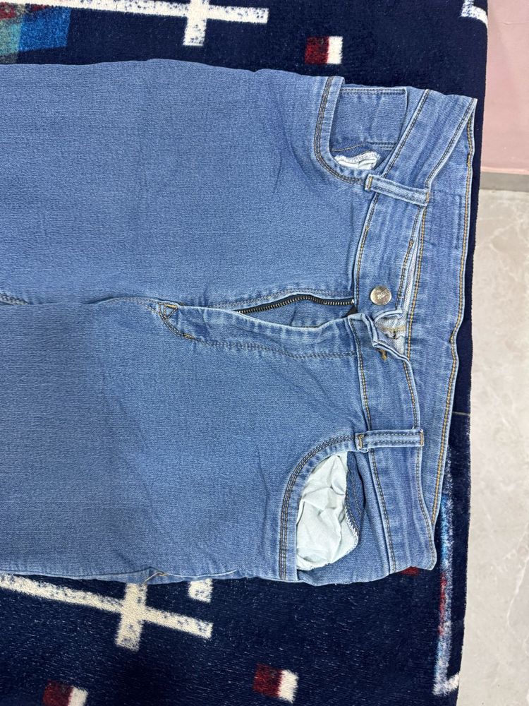 Stylish Light Wash Denim Jeans