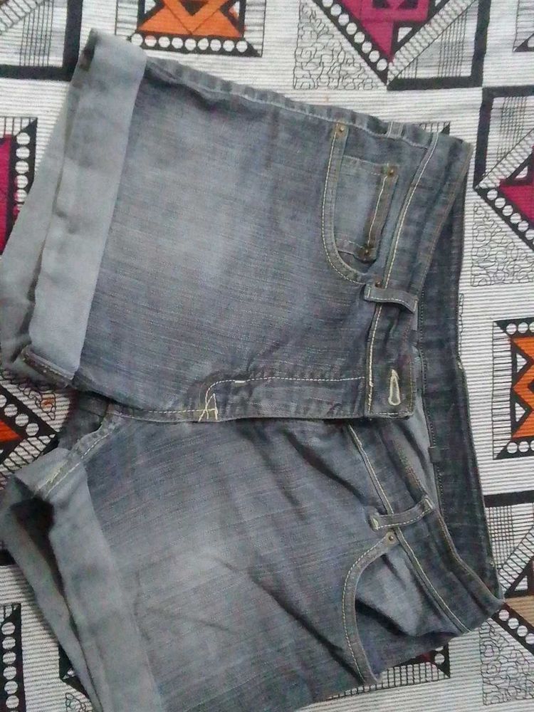 Short For Women 🥰