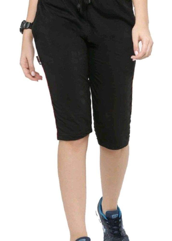 Women Black Capri
