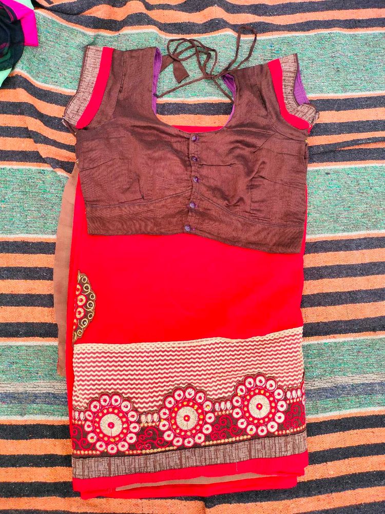 Dual Colour Saree With Blouse