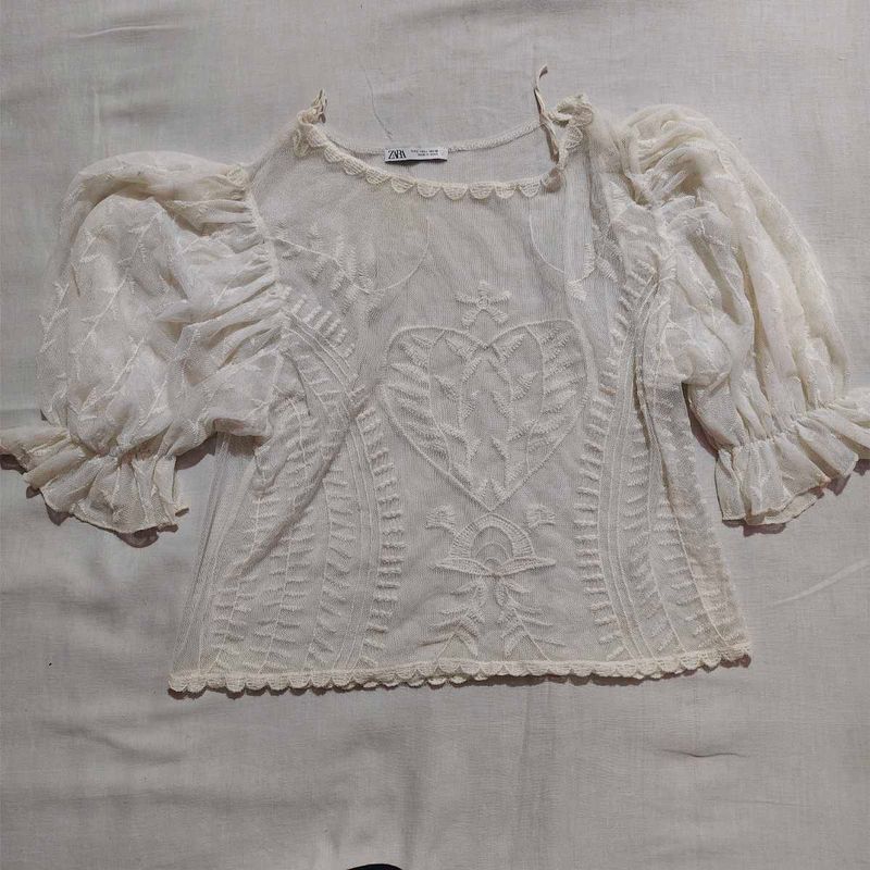 ZARA TOP FOR WOMEN WITH PUFFER SLEEVES