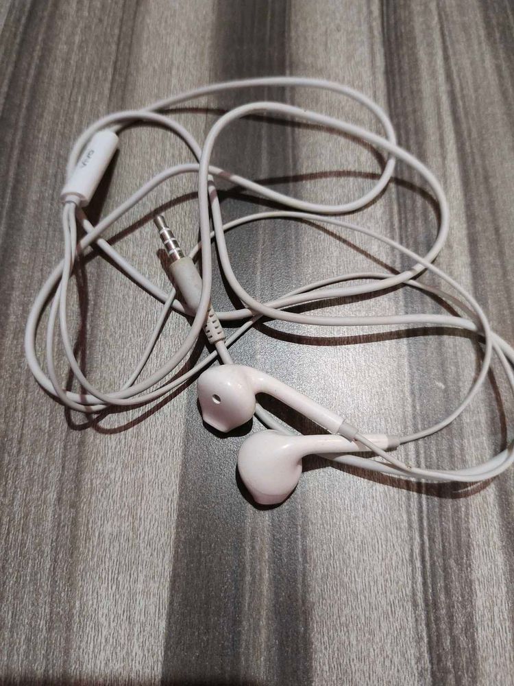 VIVO Wired Headphones(working Perfectly)🎼