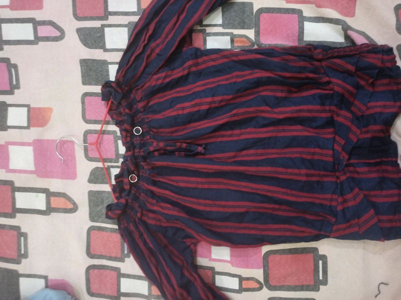 Womens Fashionable Stripped Top /off Shoulder