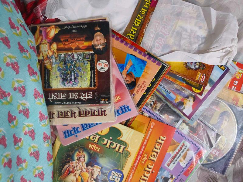 Cds Available For Art Total 40