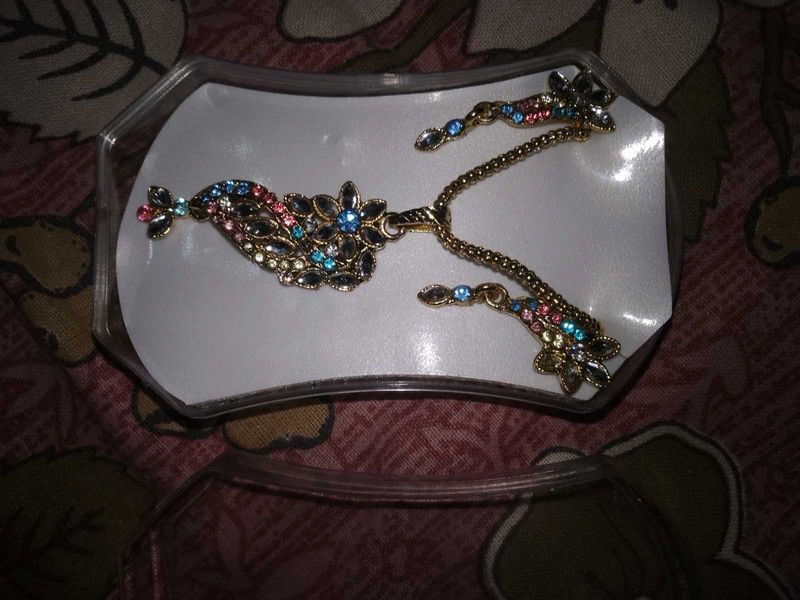 Pendant With Earrings