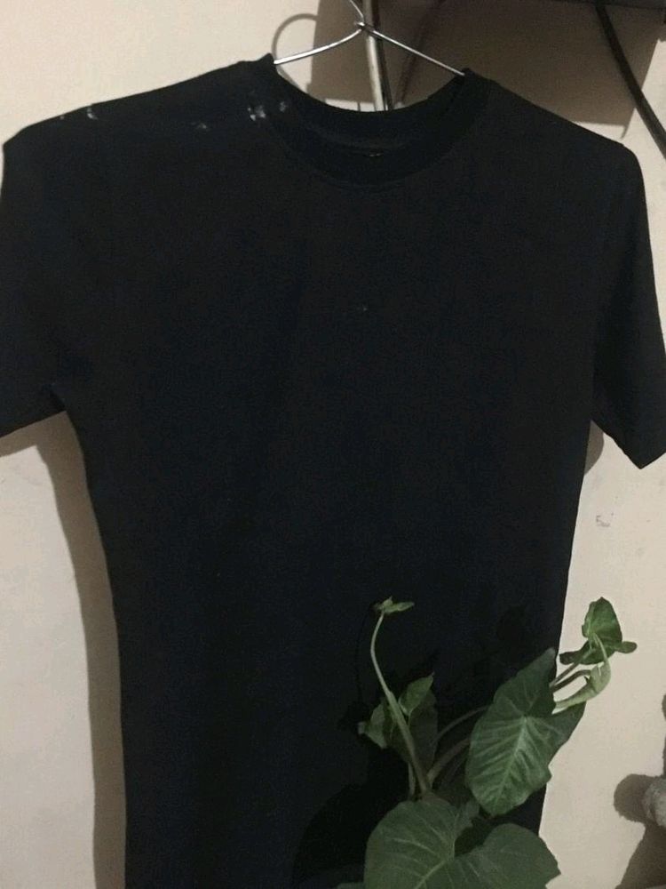 Plain Black T-shirt