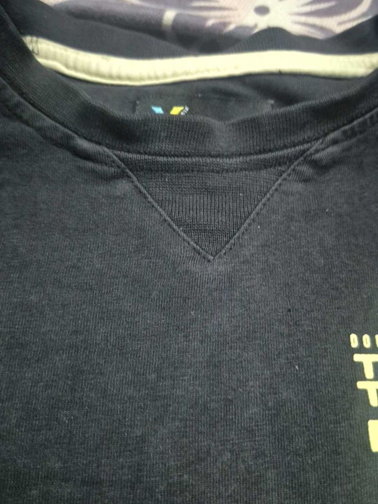 Comfortable Navy black T-Shirt