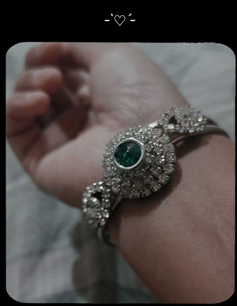 Emerald Stone Bangle
