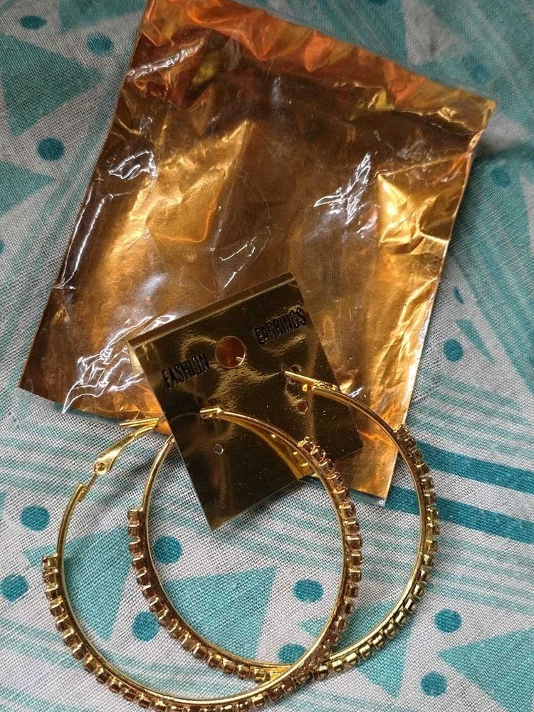 Beautiful Golden Colour Earrings