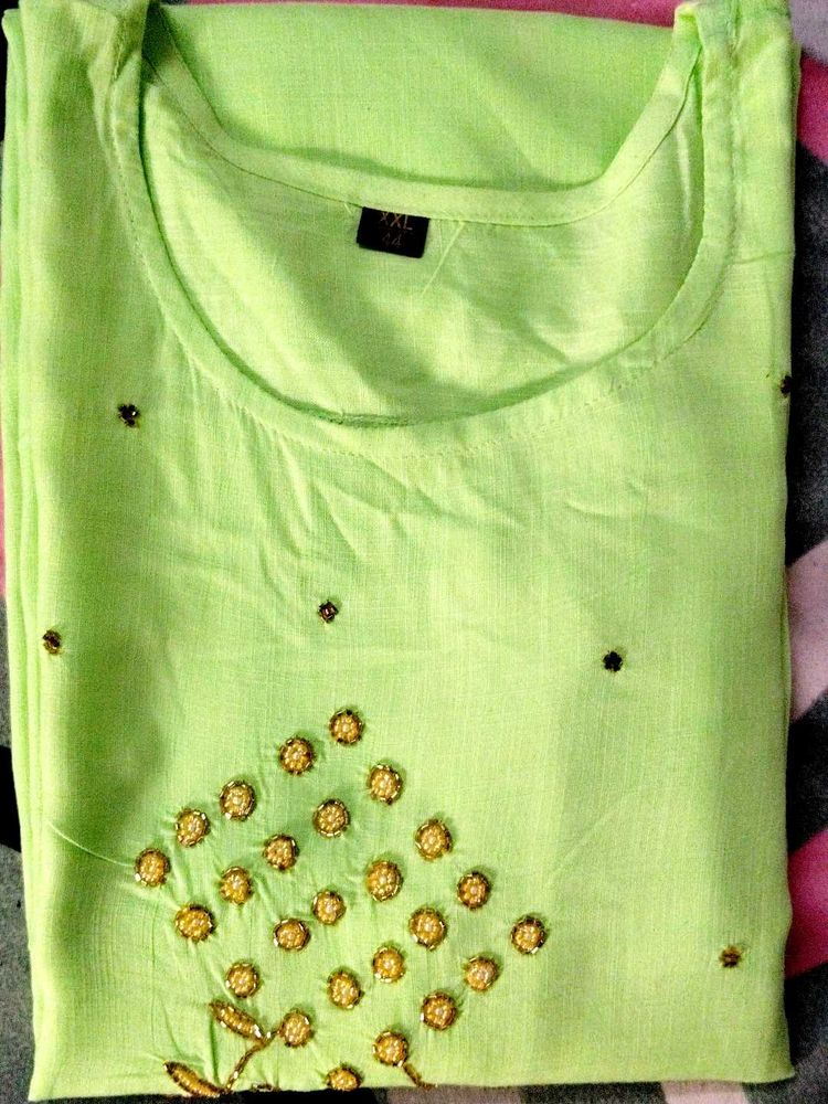 Elegant Green Embroidered Kurta✨