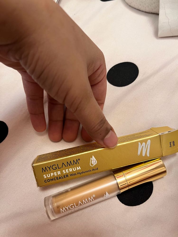 MyGlamm SUPER SERUM Concealer
