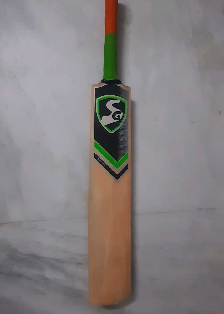 SG Cricket Bat