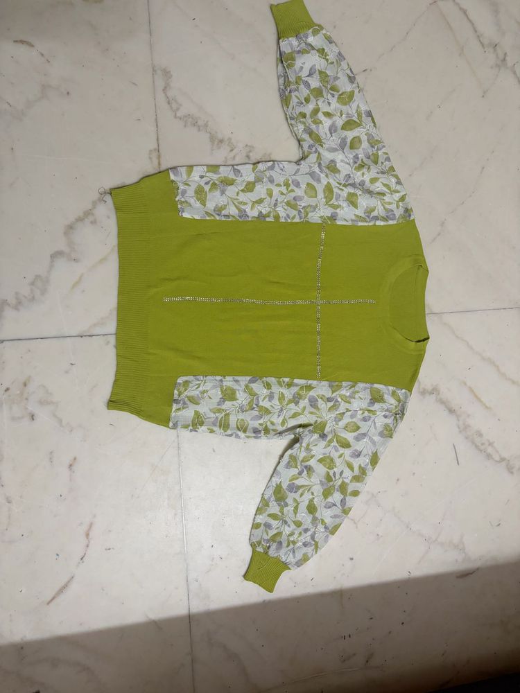 Green Floral Sleeve Top