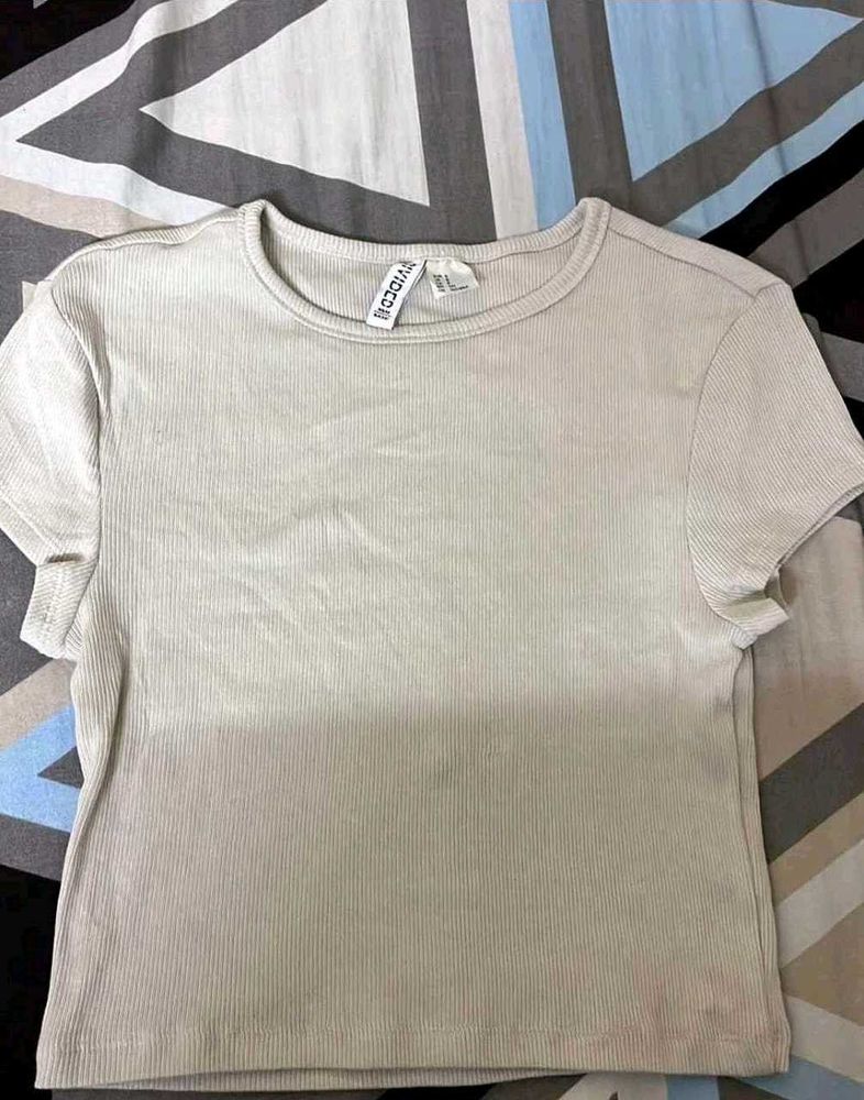 H&amp;M Beige Top