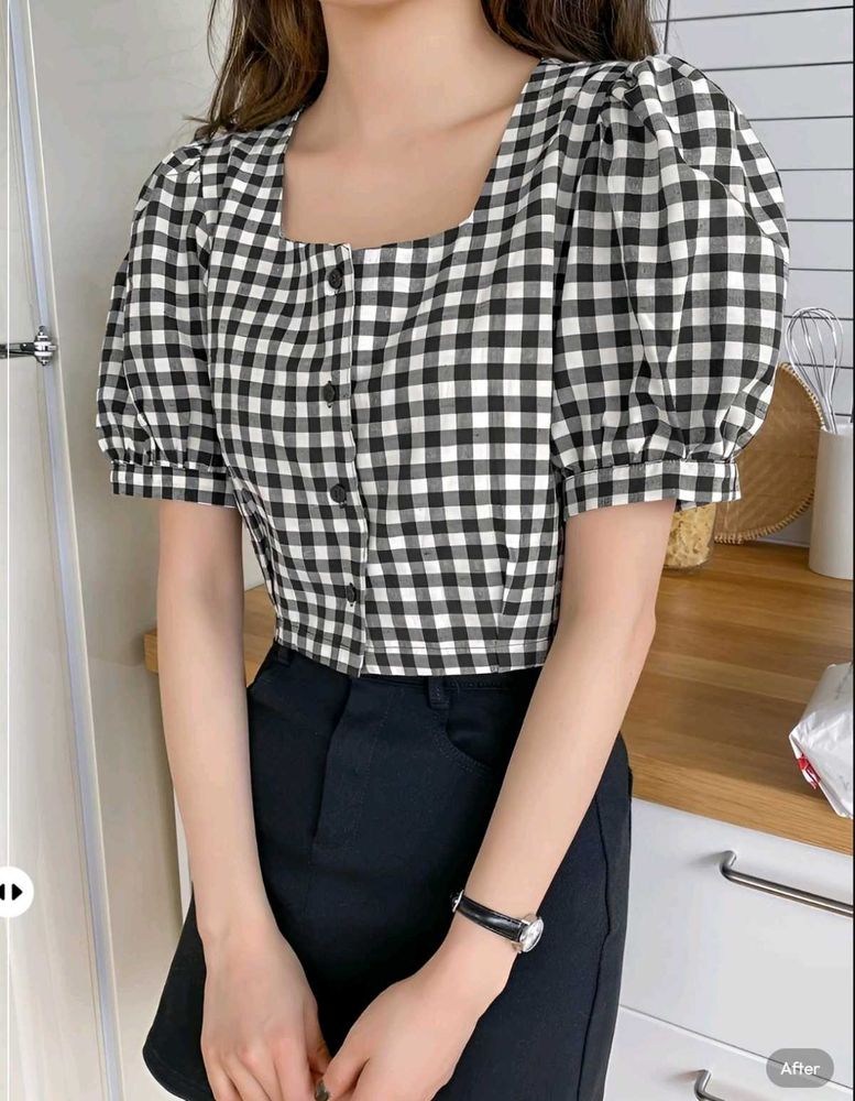 New with tag Pinterest Gingham Puff Sleeve Top