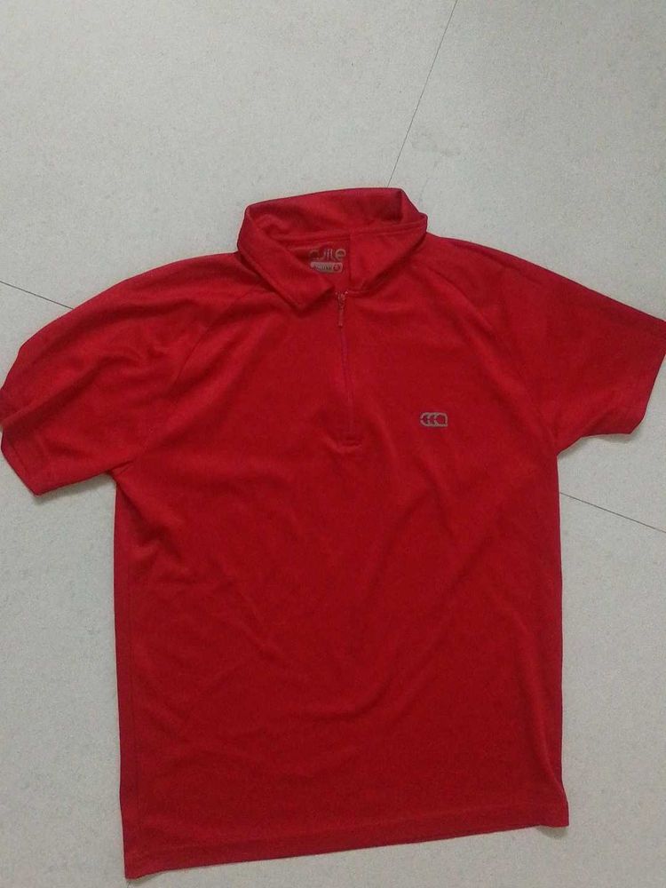 New Pantaloons Men T-shirt 👕 ♥️ Red S.. Size