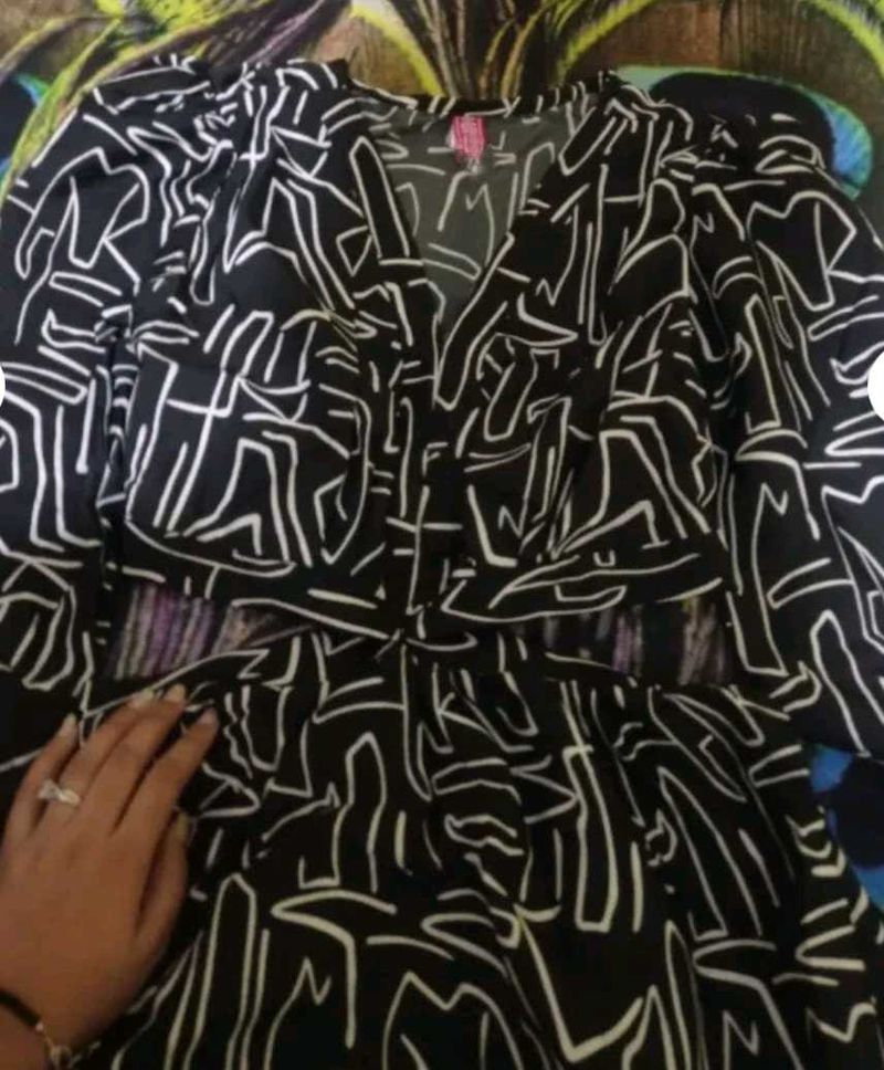 Chic Cutout Maxi Dress