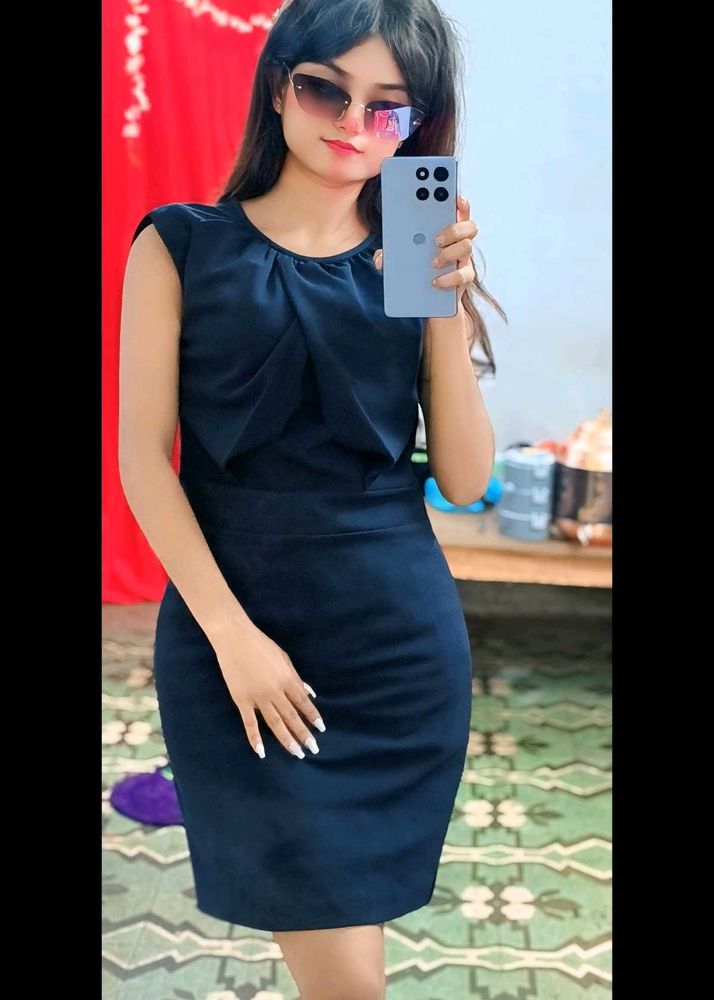 Chic Navy Sheath Dress