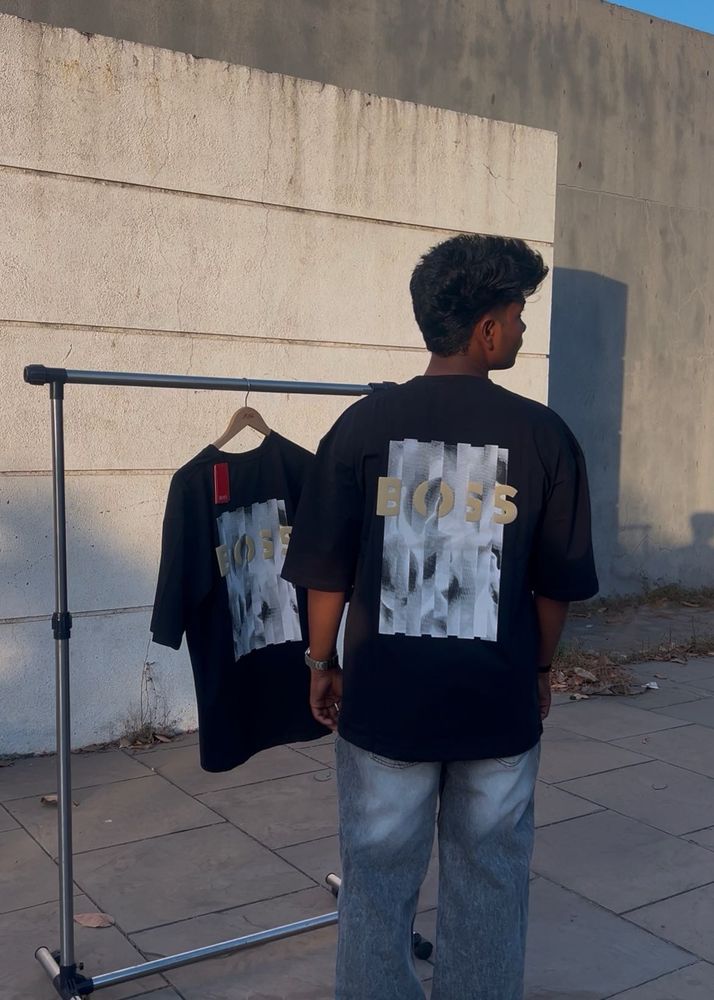 Abstract &#34;BOSS&#34; Graphic Tee