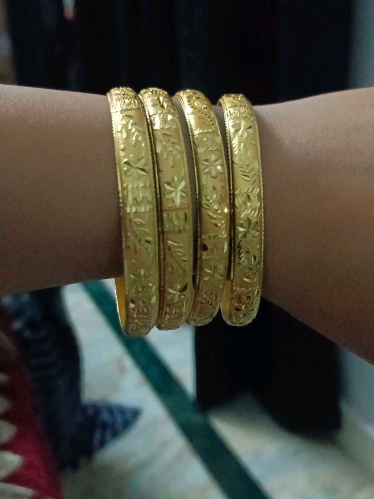 Golden Bangle Set anty tarnish